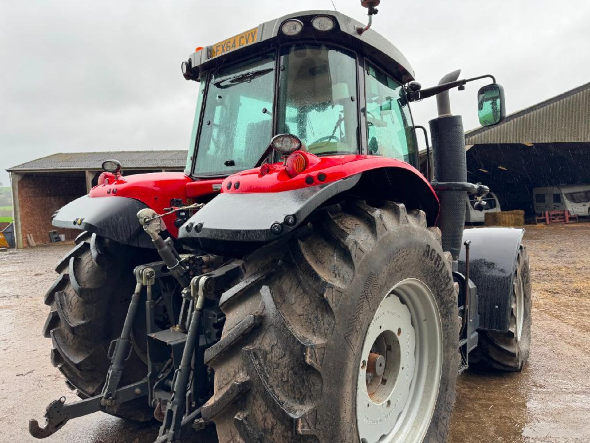 2014 Massey Ferguson 7626 Dyna-6 4wd tractor with front linkage, front and cab suspension, 4No elect - Image 12 of 14