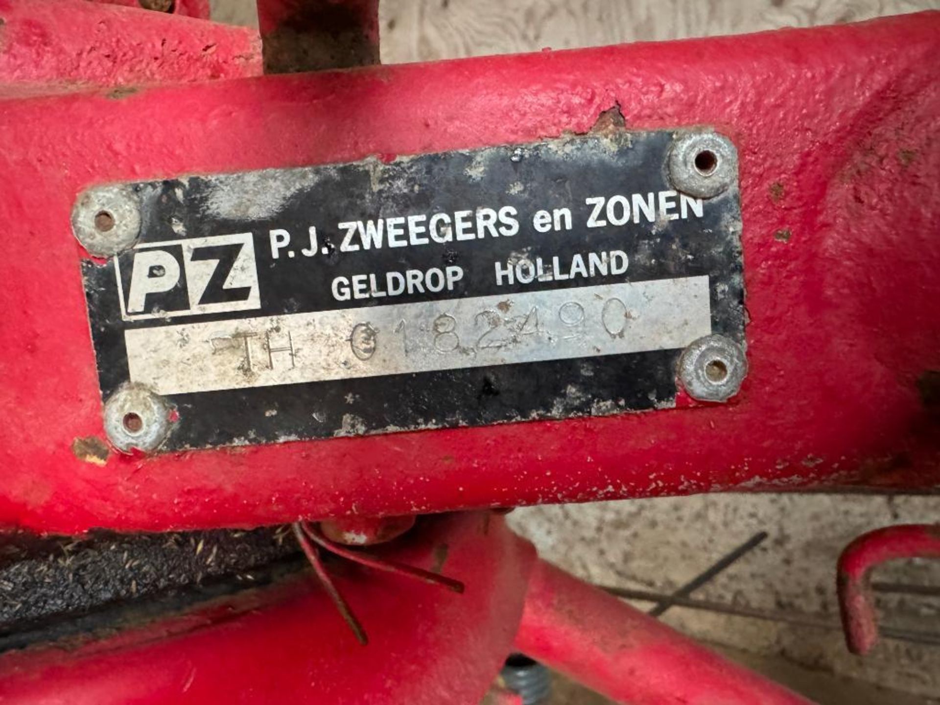 PZ Zweegers twin rotor haybob. Serial No: TH0182490 - Image 5 of 5