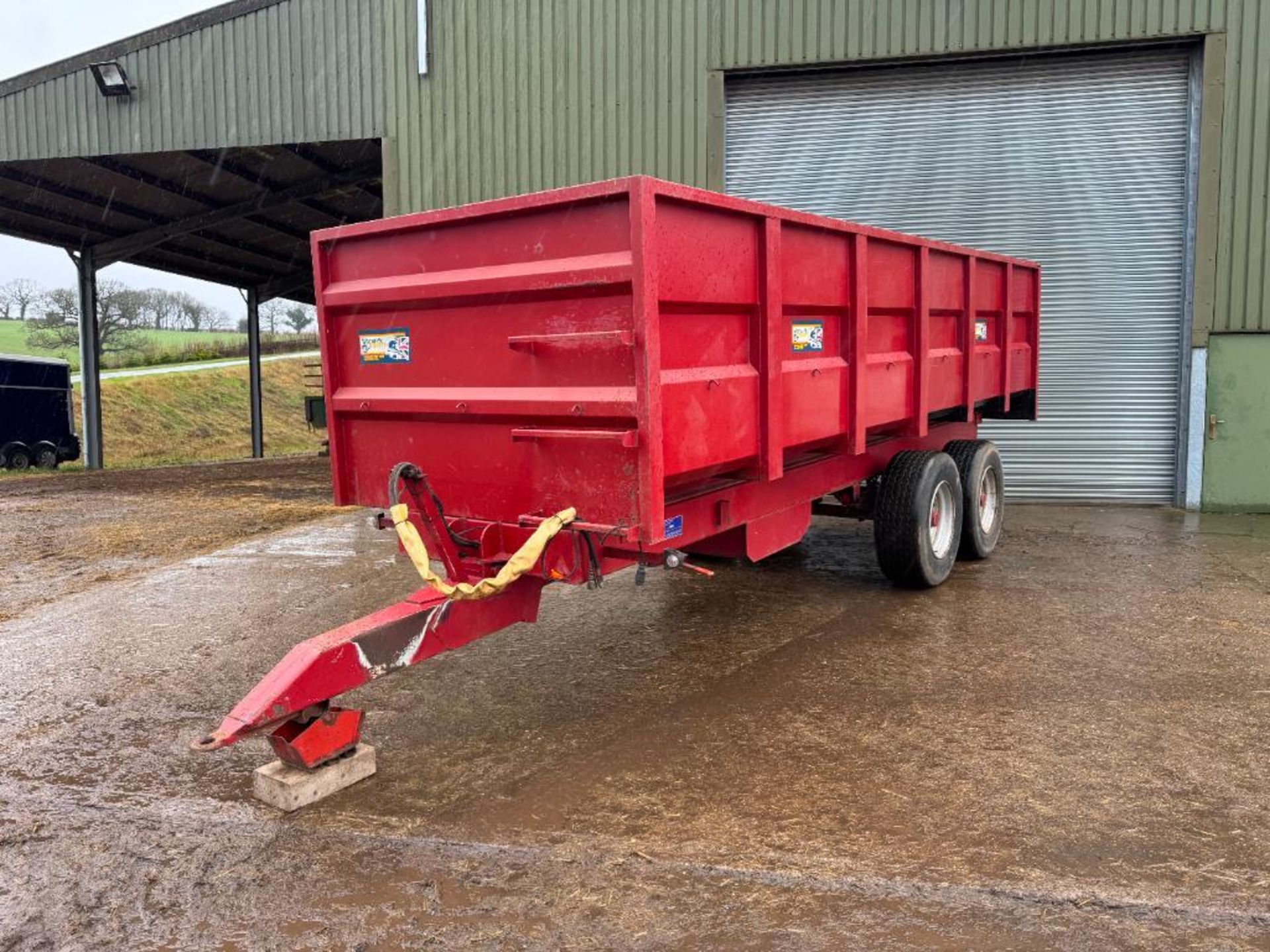 1999 Warwick 15t twin axle grain trailer with sprung drawbar, hydraulic brakes and manual tailgate o