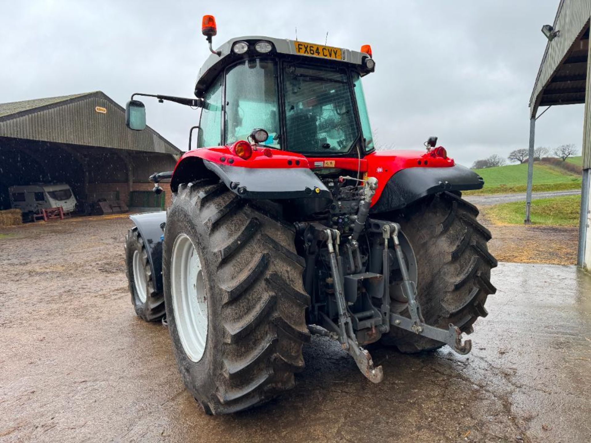 2014 Massey Ferguson 7626 Dyna-6 4wd tractor with front linkage, front and cab suspension, 4No elect - Image 10 of 14