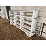 Quantity Enduramaxx plastic cattle handles