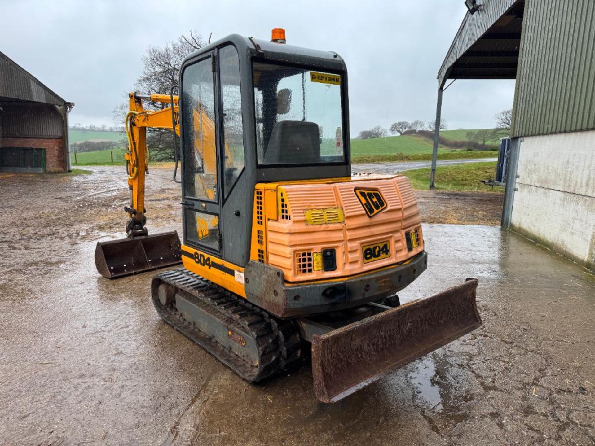 1996 JCB 804 rubber tracked 3.3t excavator with front blade and quick hitch, 14" tracks, 9", 12", 2f - Image 5 of 13