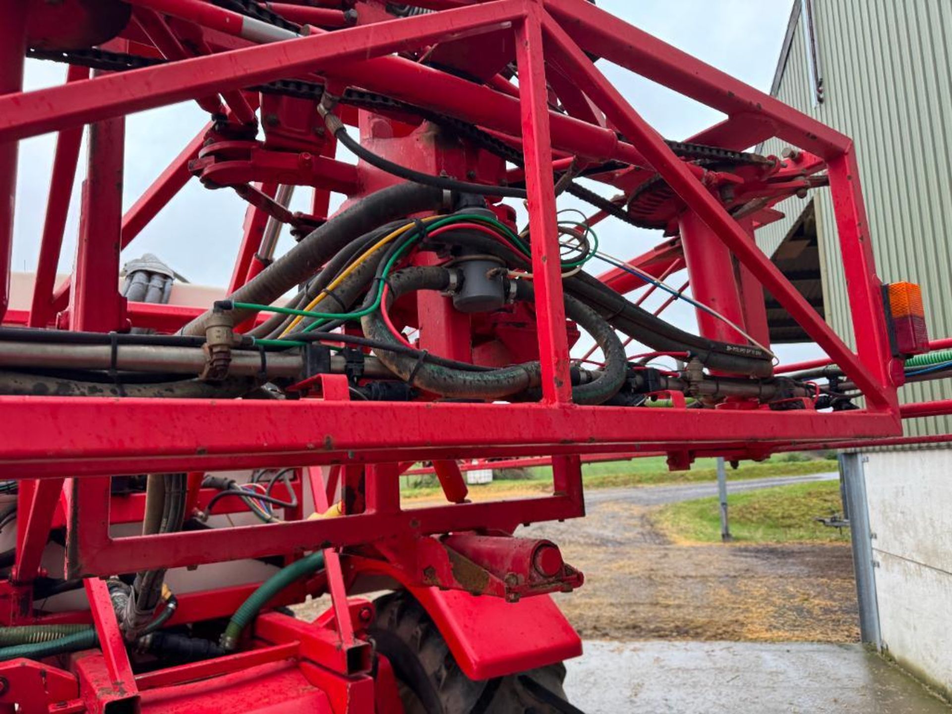 2005 Bateman RB25 24m self propelled sprayer with Bateman Contour booms, triple nozzle bodies, 3,000 - Image 12 of 29
