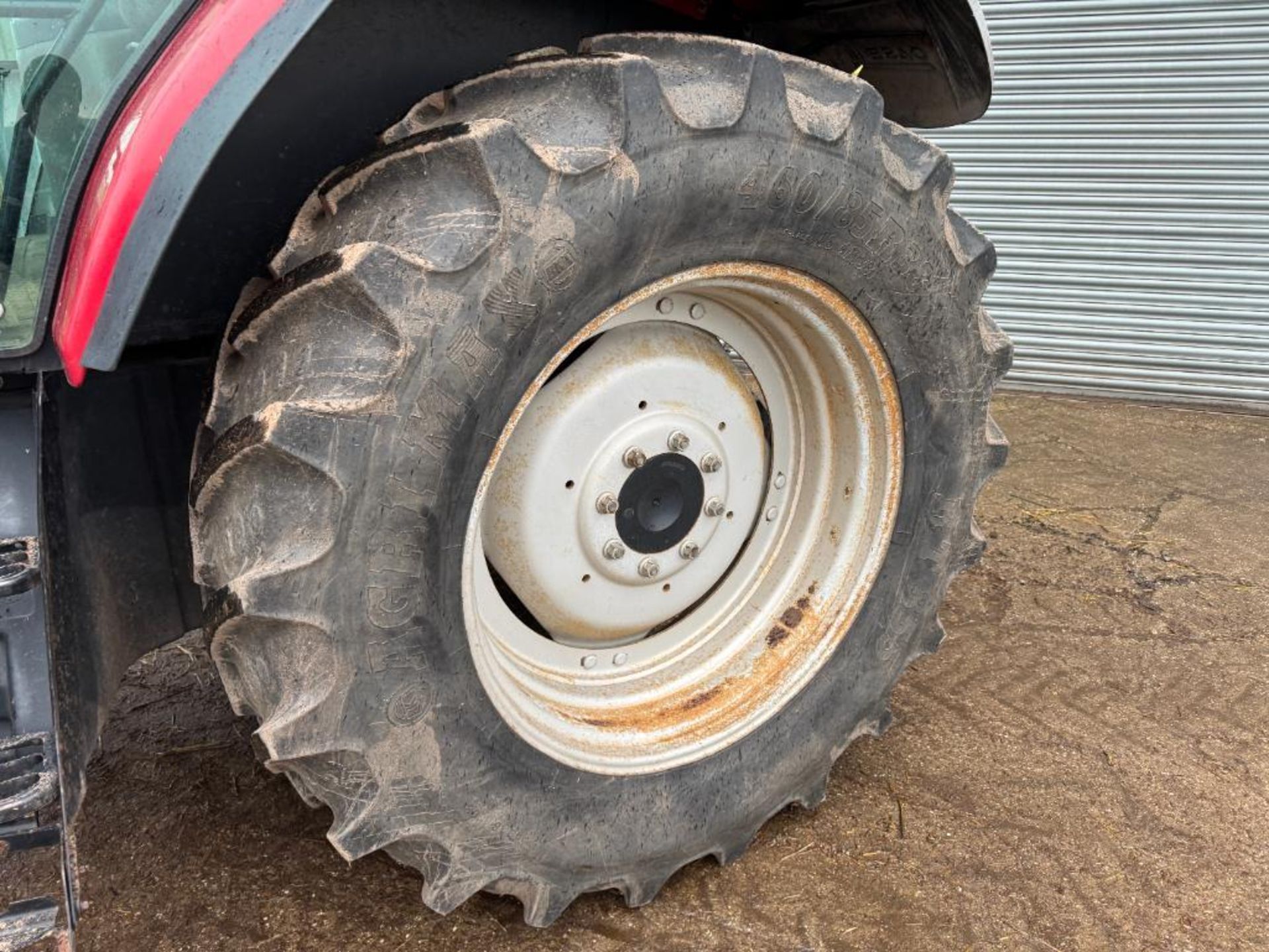 2000 Case MX120 4wd powershift tractor with 16No 45kg wafer weights, 3No manual spools on Vredestein - Image 4 of 14