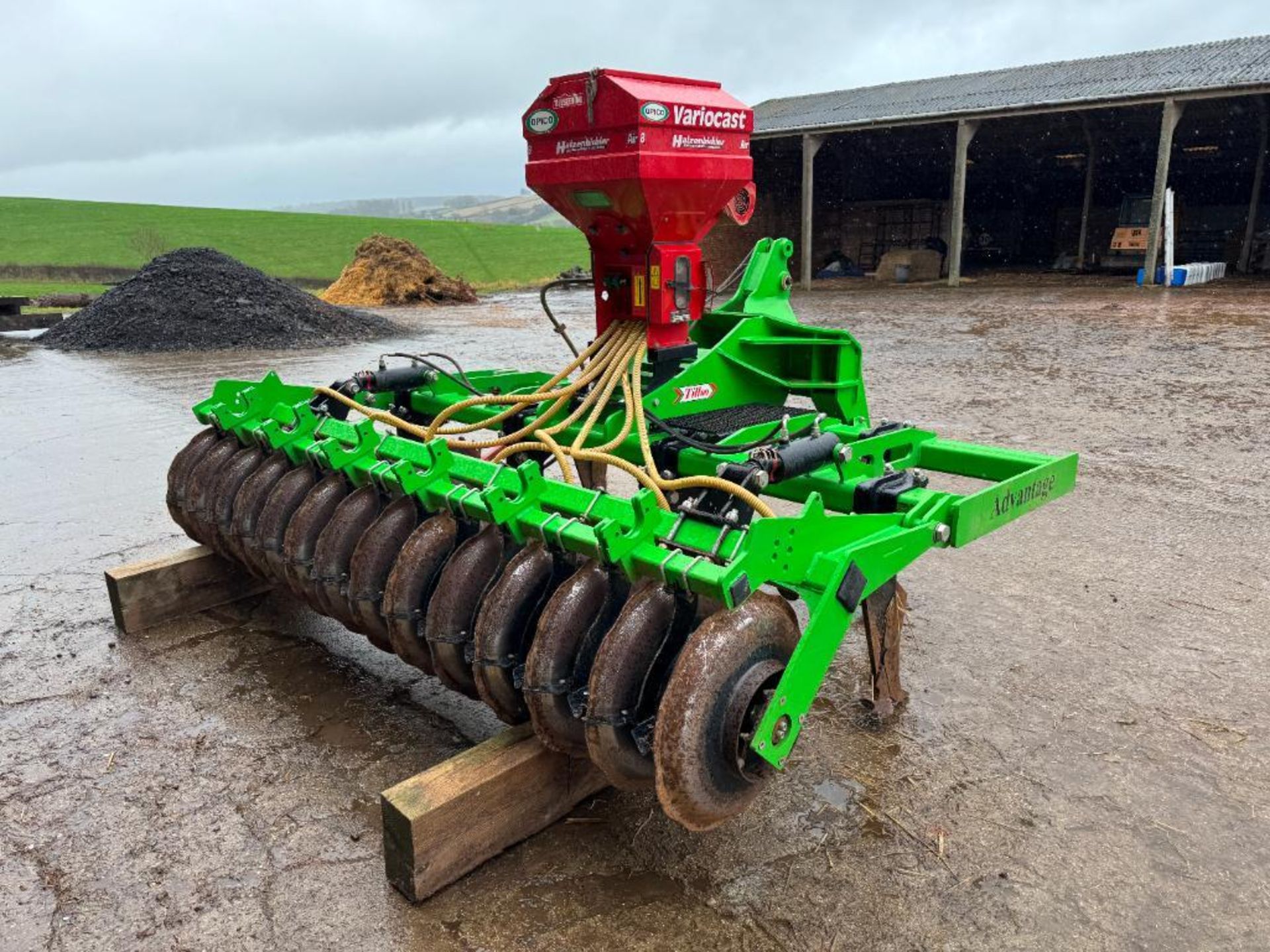 Tillso Advantage 3.2m 7 leg subsoiler with hydraulic adjustable DD rear packer, LD points, suited to - Image 3 of 8