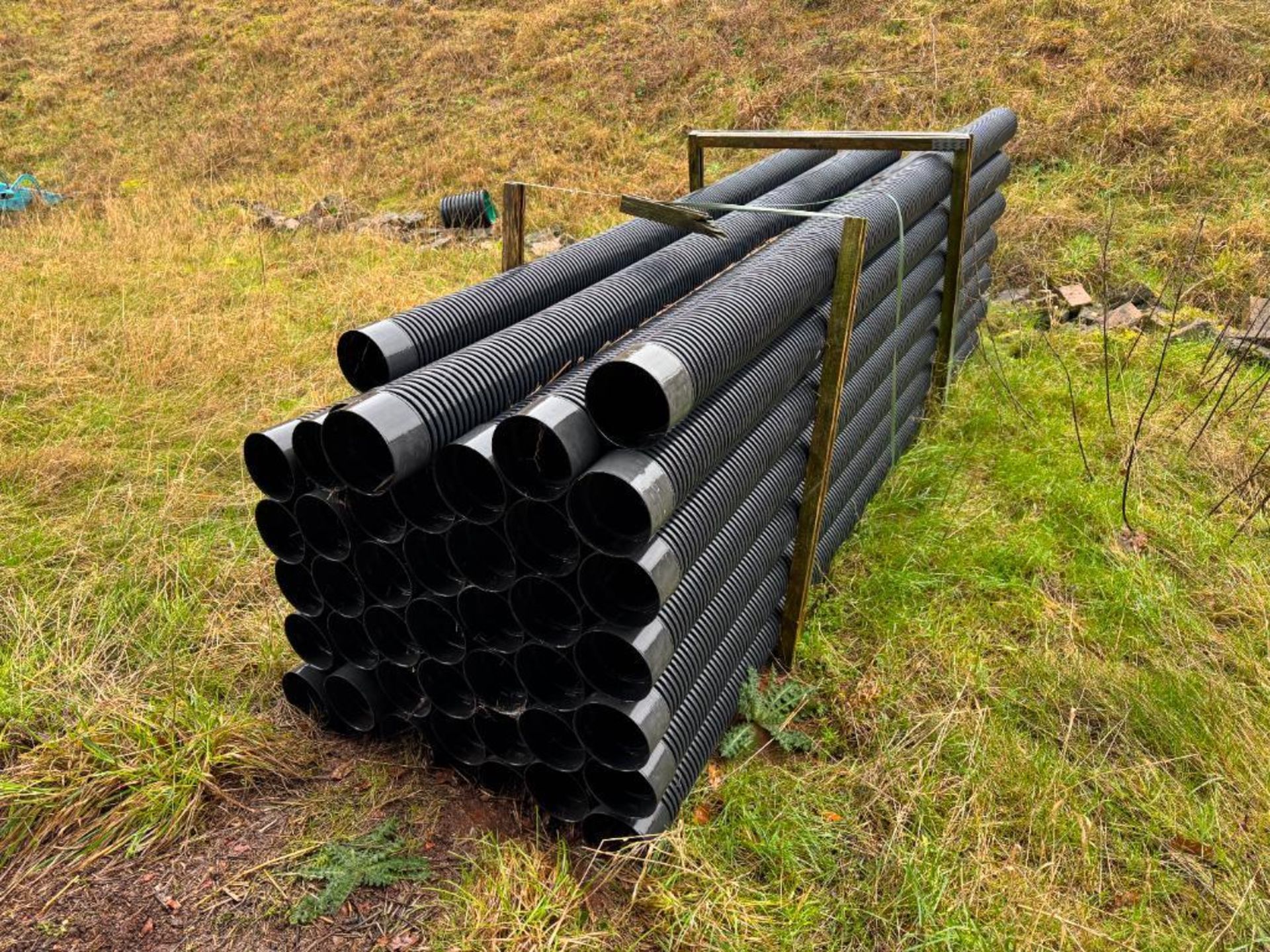 Quantity plastic drainage pipe
