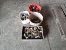 Quantity scaffold fittings