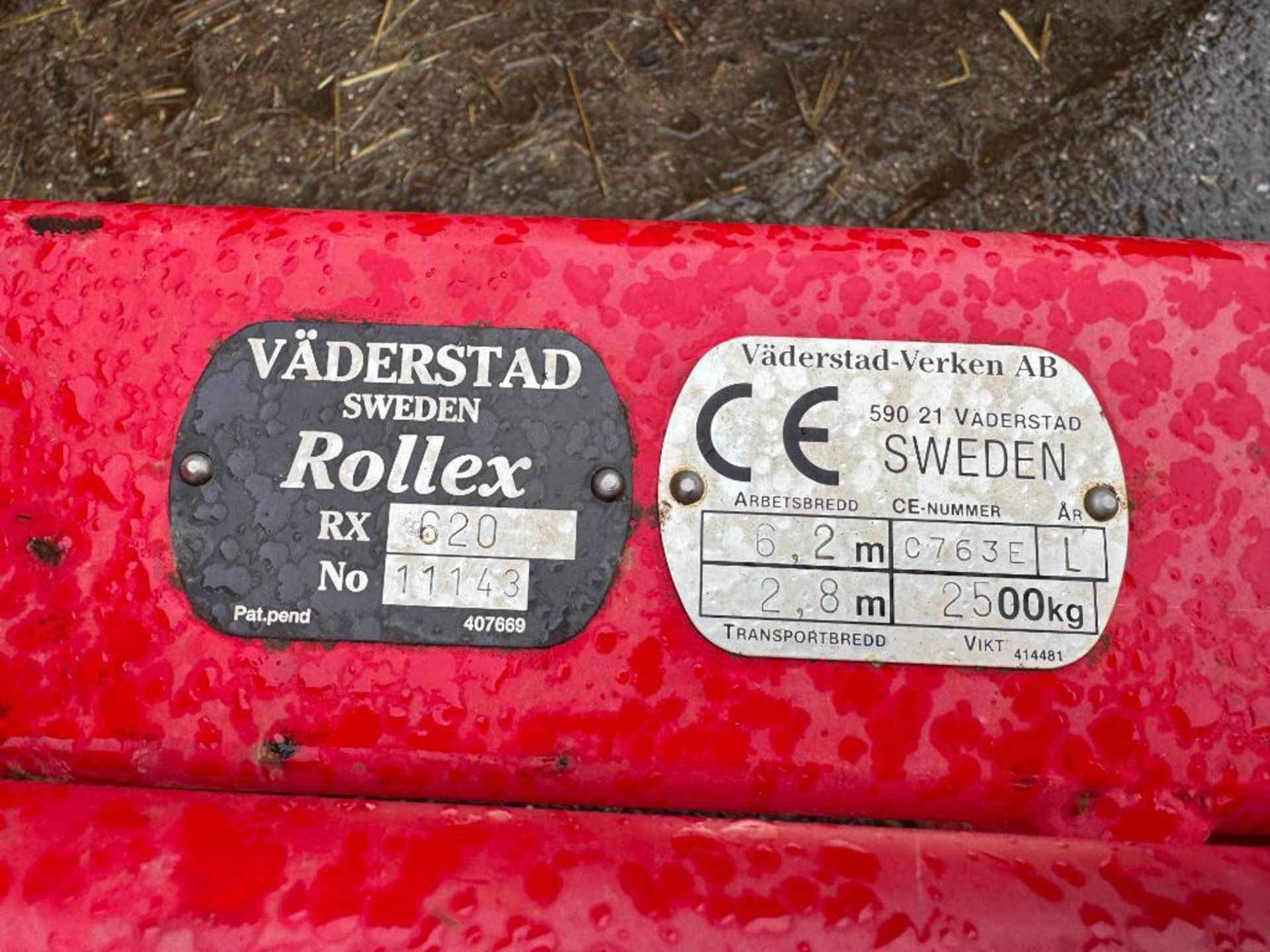 2000 Vaderstad Rollex 620 horizontal folding cambridge rolls with 18" breaker rings on Vredestein 10 - Image 3 of 8
