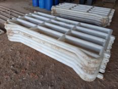 6No Enduramaxx plastic cattle handles