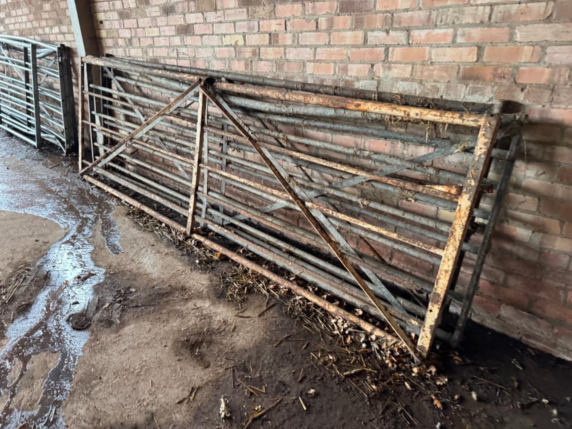 Quantity miscellaneous gates - Image 4 of 5