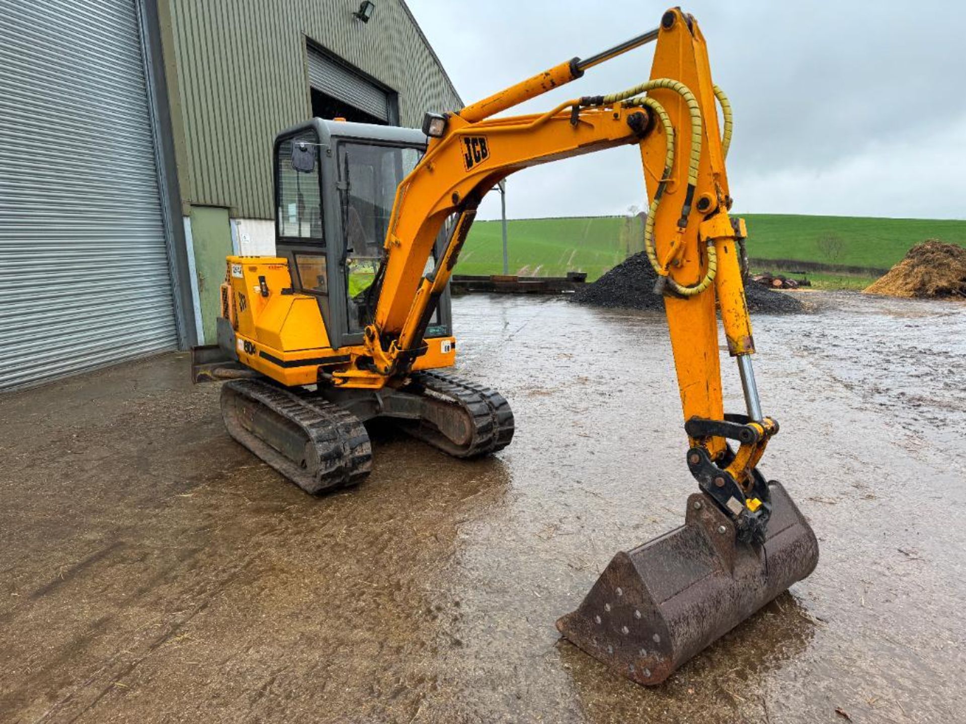 1996 JCB 804 rubber tracked 3.3t excavator with front blade and quick hitch, 14" tracks, 9", 12", 2f - Image 9 of 13