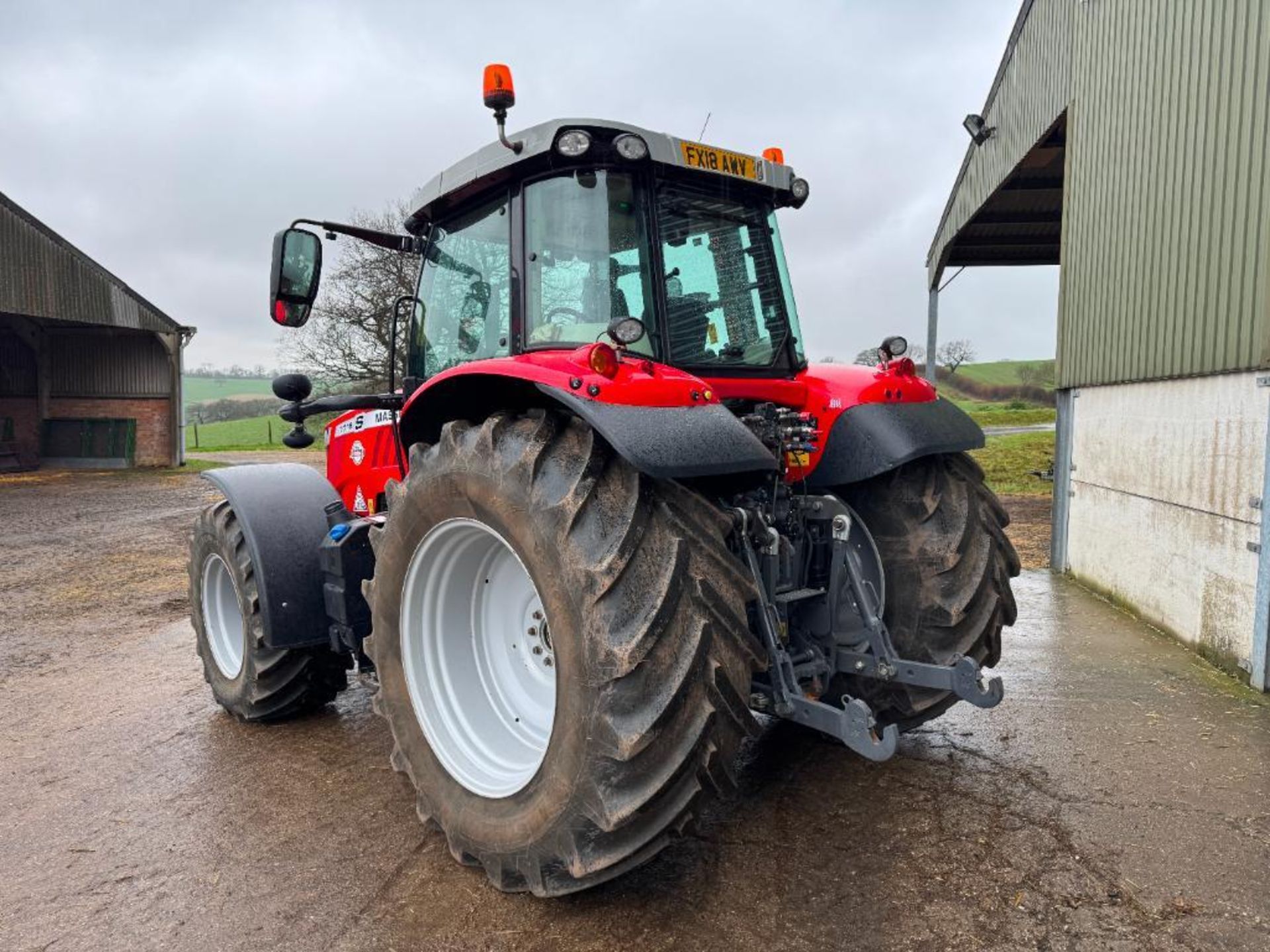 2018 Massey Ferguson 7718 Dyna-6 4wd tractor with front linkage, front and cab suspension, 4No elect - Image 5 of 17