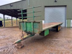 2000 Bailey twin axle 33ft flat bed trailer with hydraulic brakes and strap box on Michelin 385/65R2