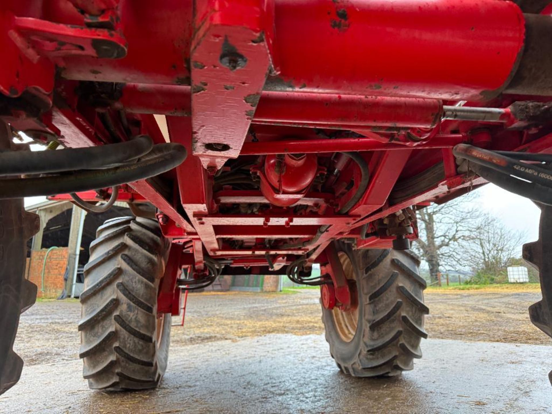 2005 Bateman RB25 24m self propelled sprayer with Bateman Contour booms, triple nozzle bodies, 3,000 - Image 11 of 29