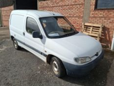 1998 Peugeot Partner 1.8l diesel van, white, 2 door on 165/70R14 wheels and tyres. Reg No: R723 AOX.