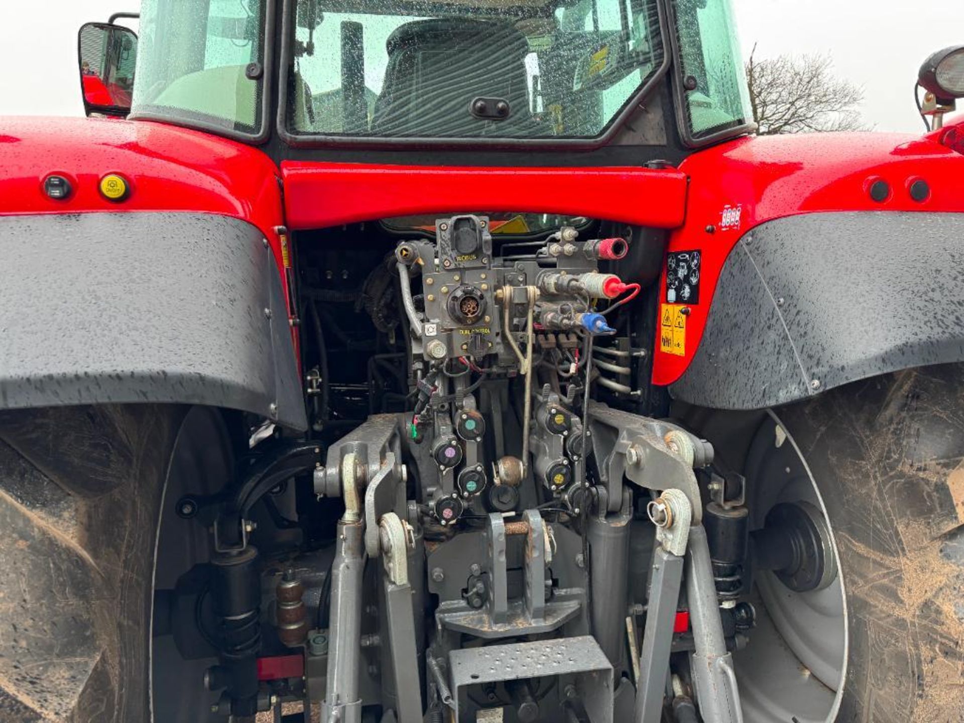2018 Massey Ferguson 7718 Dyna-6 4wd tractor with front linkage, front and cab suspension, 4No elect - Image 7 of 17