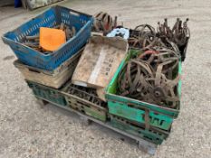 Quantity harvesting rig spares including box of new chain