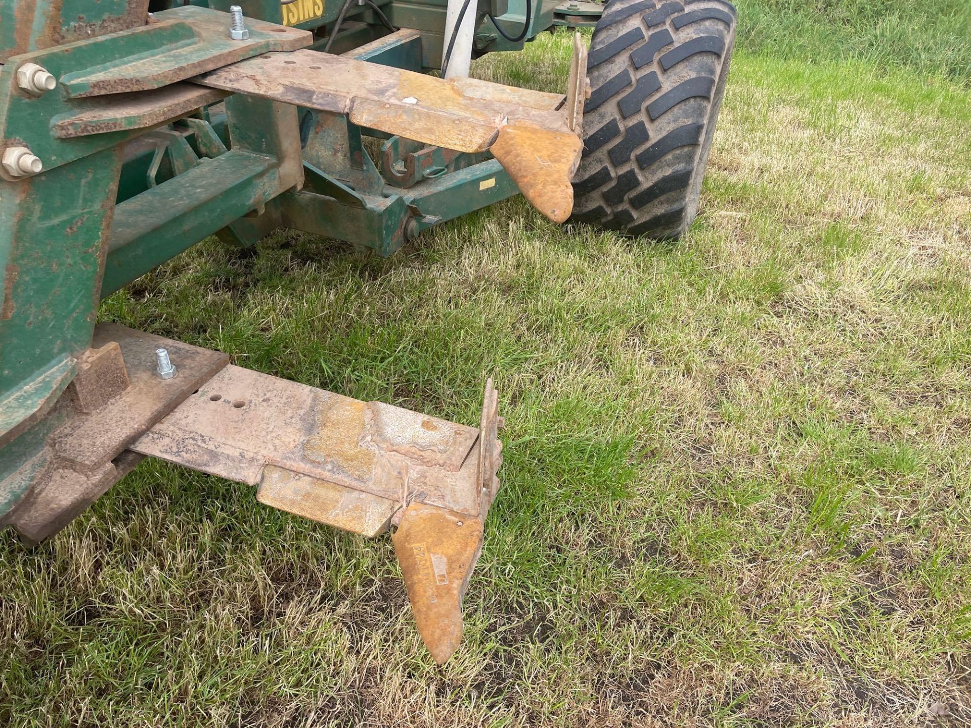 Cousins 6m 12 leg subsoiler, hydraulic folding - Image 3 of 6