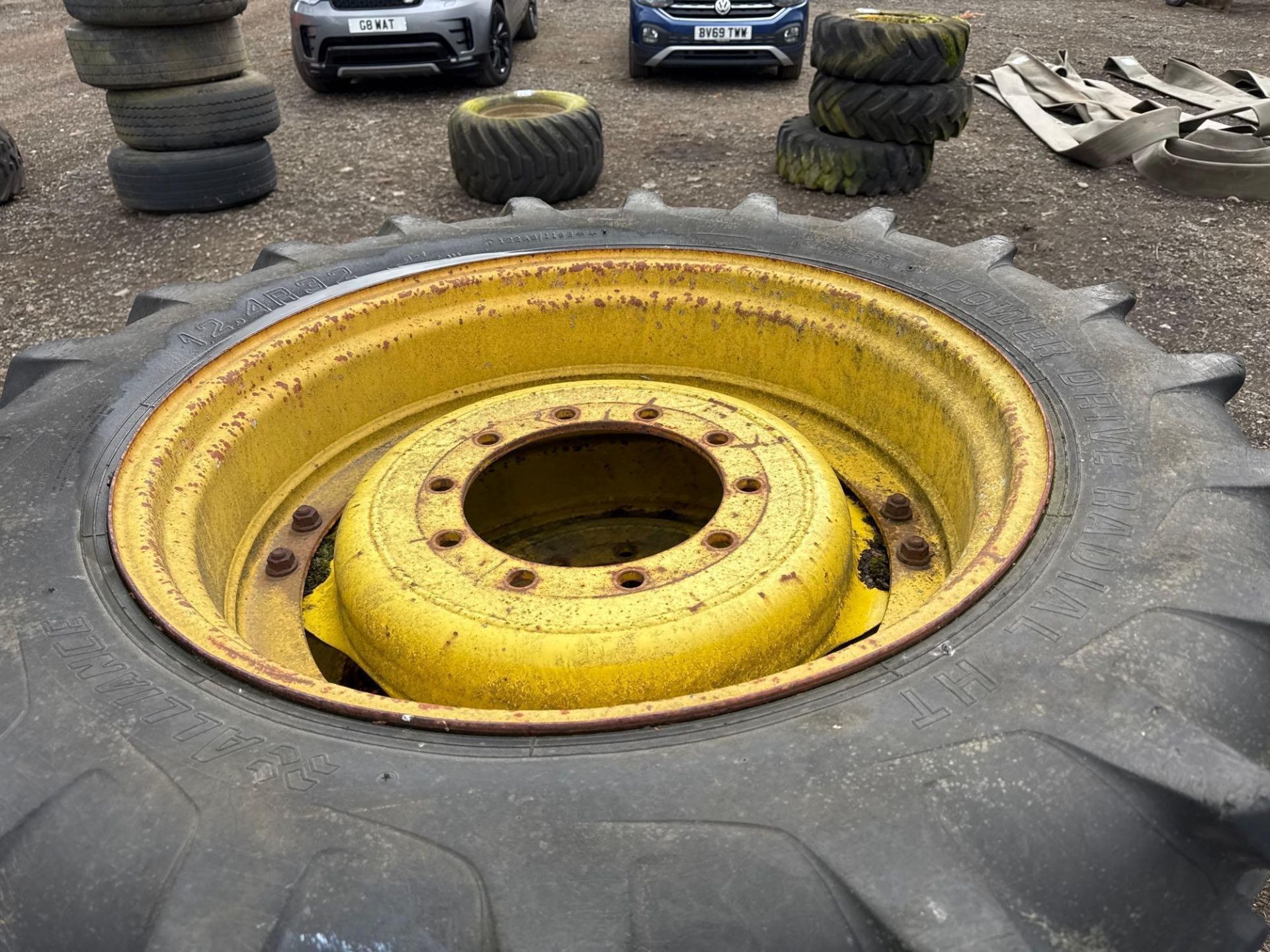 Set Alliance 12.4R32 front and Taurus 13.6R48 rear row crop wheels and tyres with John Deere centres - Image 3 of 6