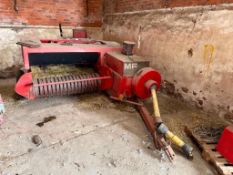 Massey Ferguson 124 conventional baler. Serial No: Z6210214