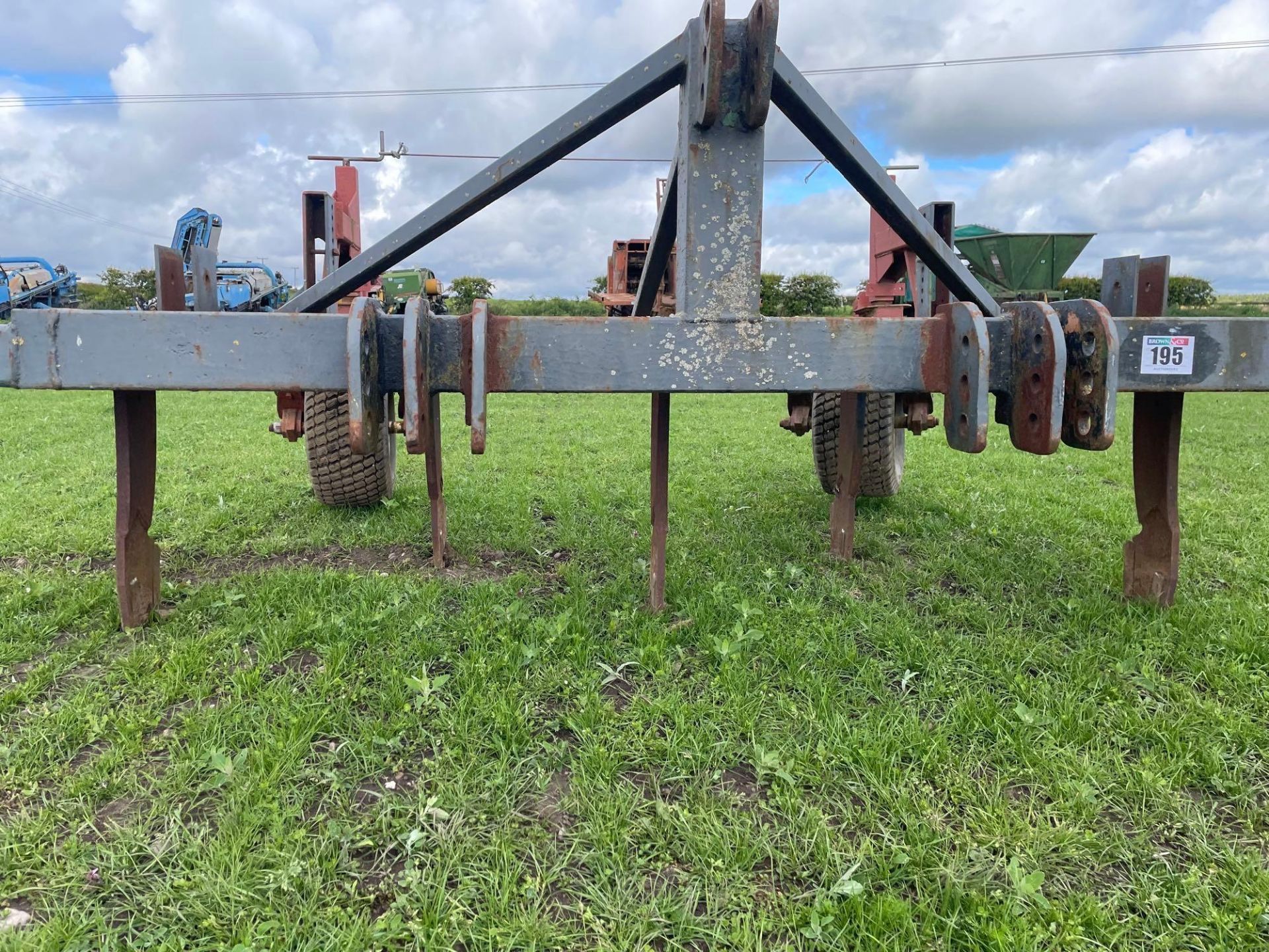 3m straw ripper, front linkage mounted with rear wheels - Image 12 of 12