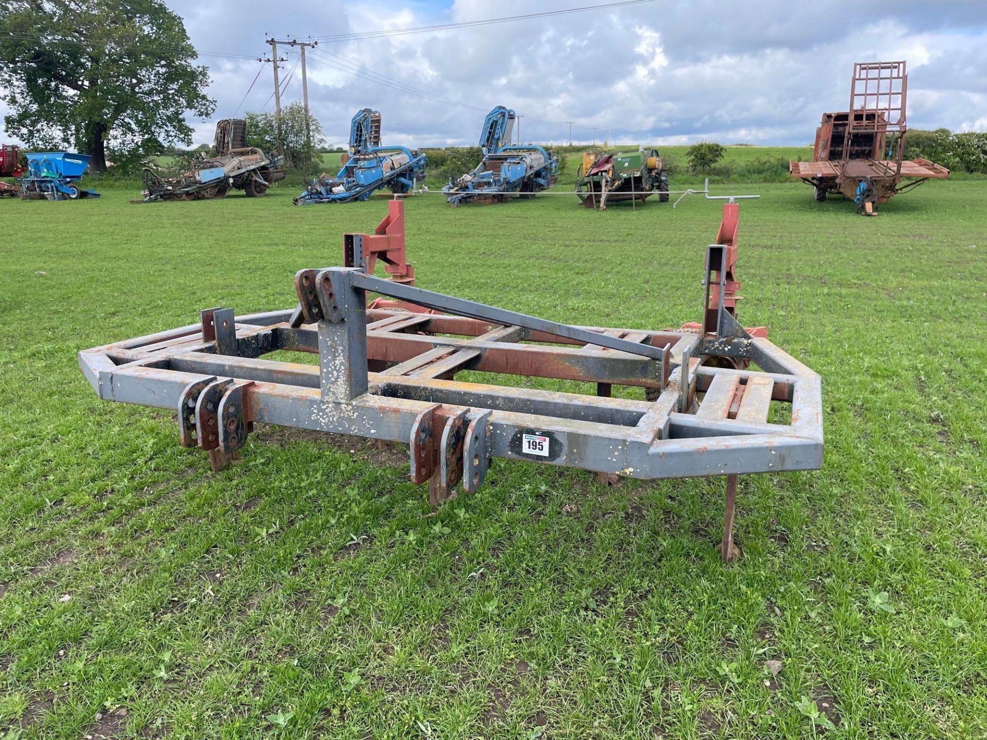 3m straw ripper, front linkage mounted with rear wheels