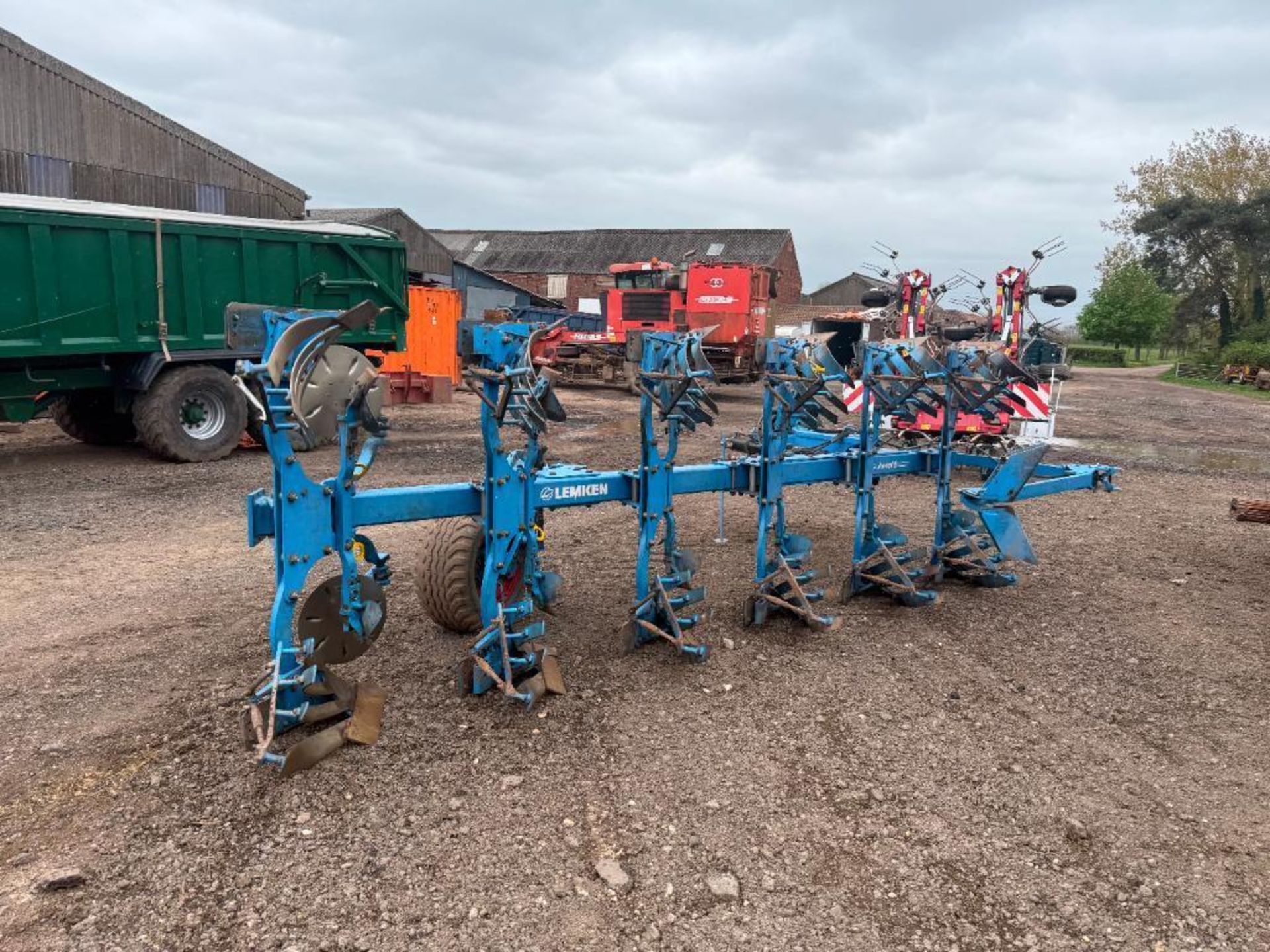 2020 Lemken Juwel 8 6 furrow reversible plough, on-land, slatted mouldboards with skimmers, and pres - Image 9 of 42