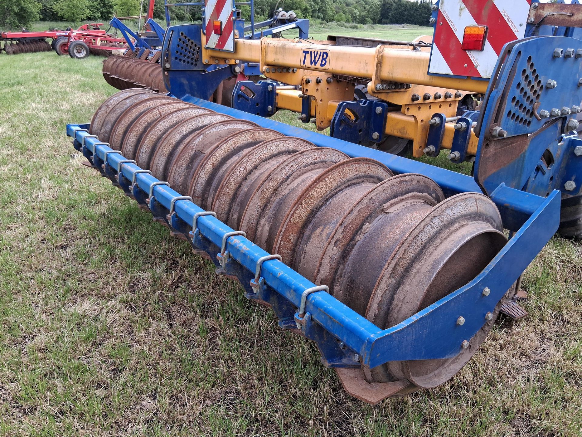 TWB Terminator 3m trailed cultivator - Image 12 of 20