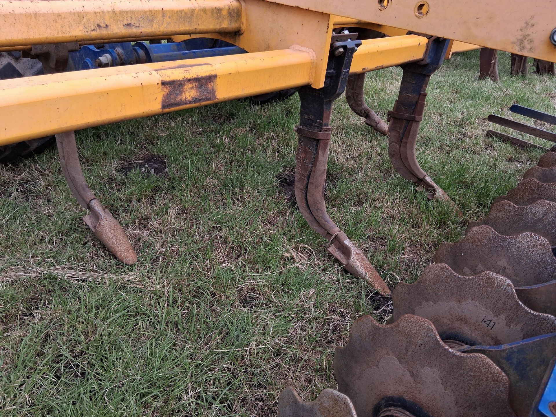 TWB Terminator 3m trailed cultivator - Image 10 of 20