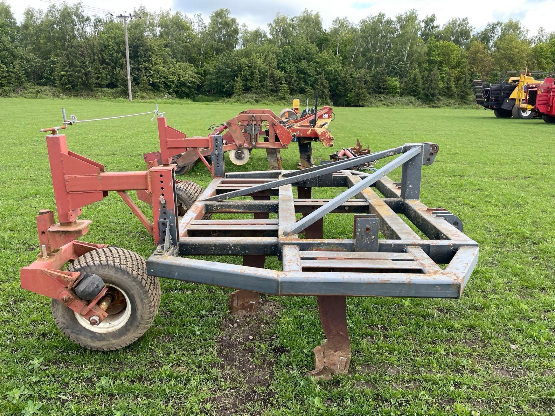3m straw ripper, front linkage mounted with rear wheels - Image 5 of 12