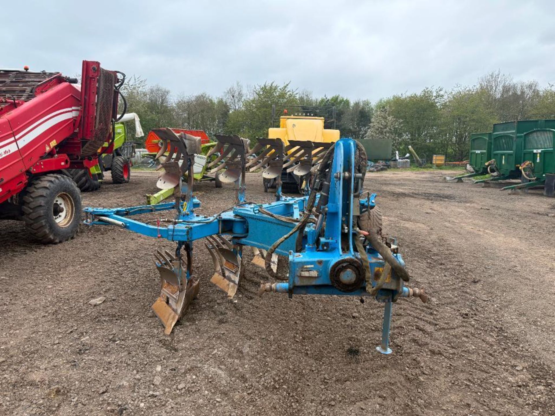 2020 Lemken Juwel 8 6 furrow reversible plough, on-land, slatted mouldboards with skimmers, and pres - Image 3 of 42