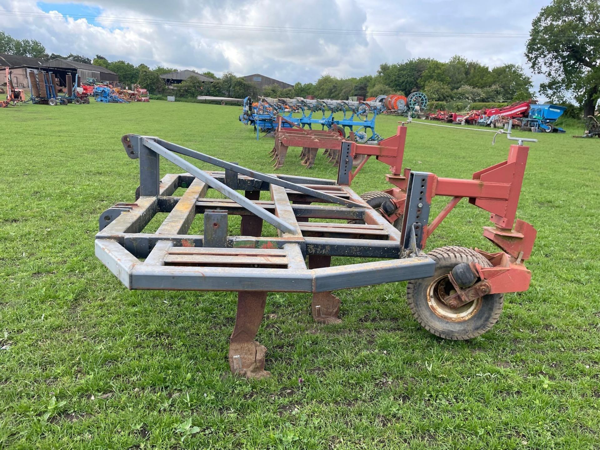 3m straw ripper, front linkage mounted with rear wheels - Image 10 of 12