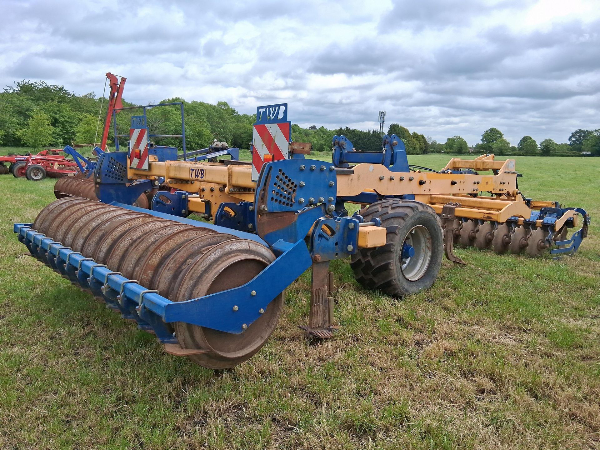 TWB Terminator 3m trailed cultivator - Image 14 of 20