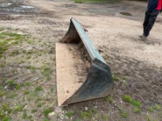 General purpose bucket with pin and cone attachments