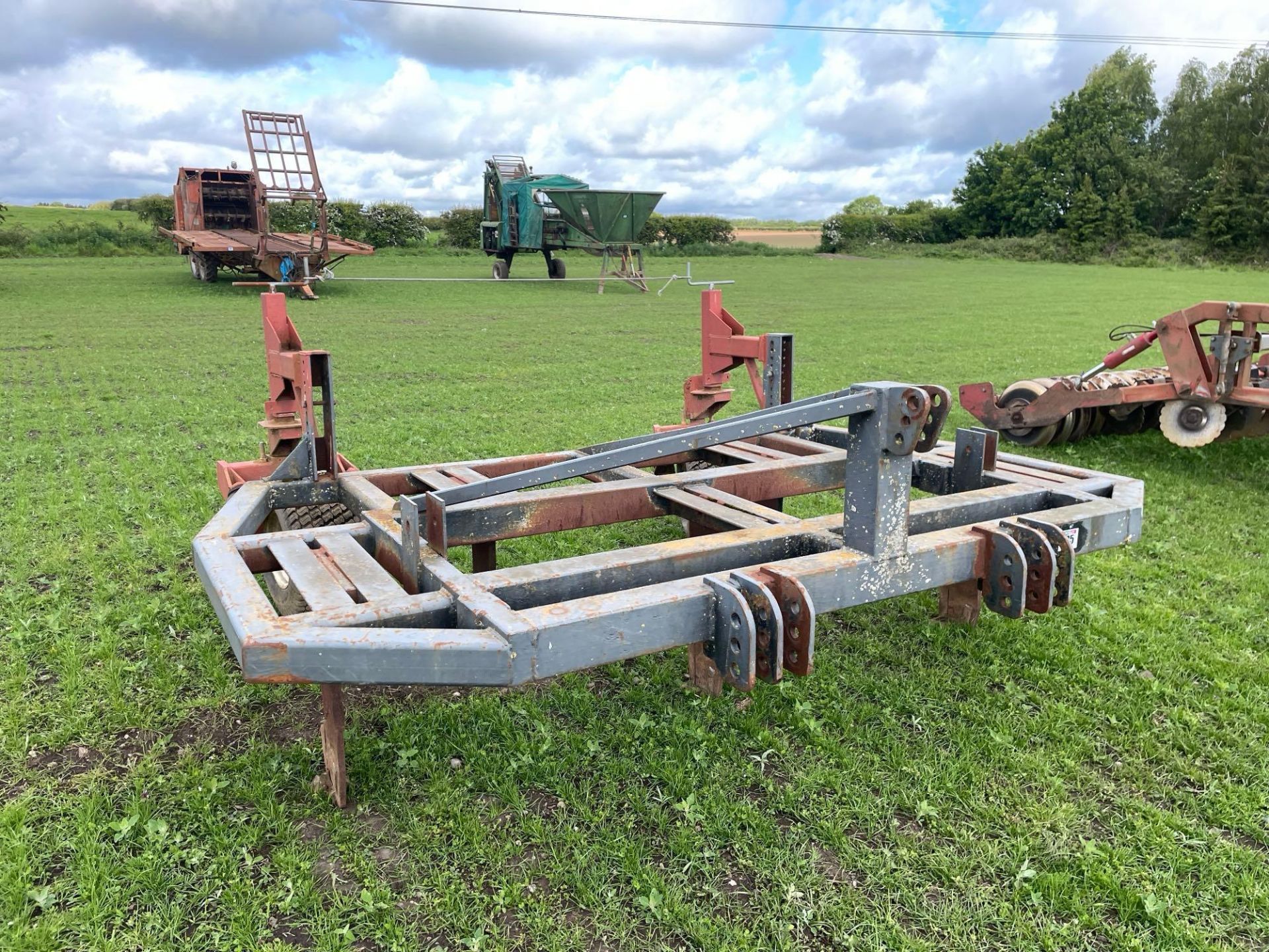 3m straw ripper, front linkage mounted with rear wheels - Image 3 of 12