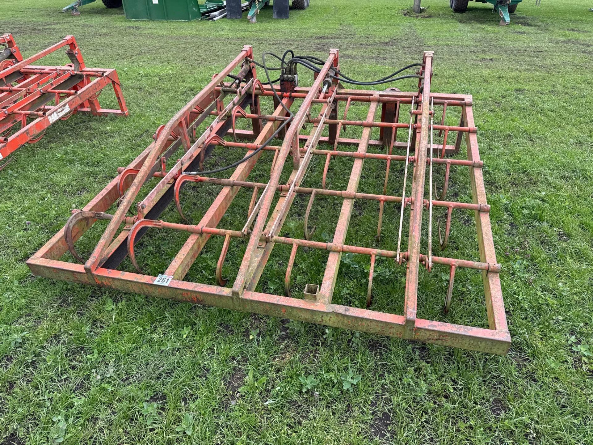 Browns twin bale grab with pin and cone attachments - Image 10 of 11