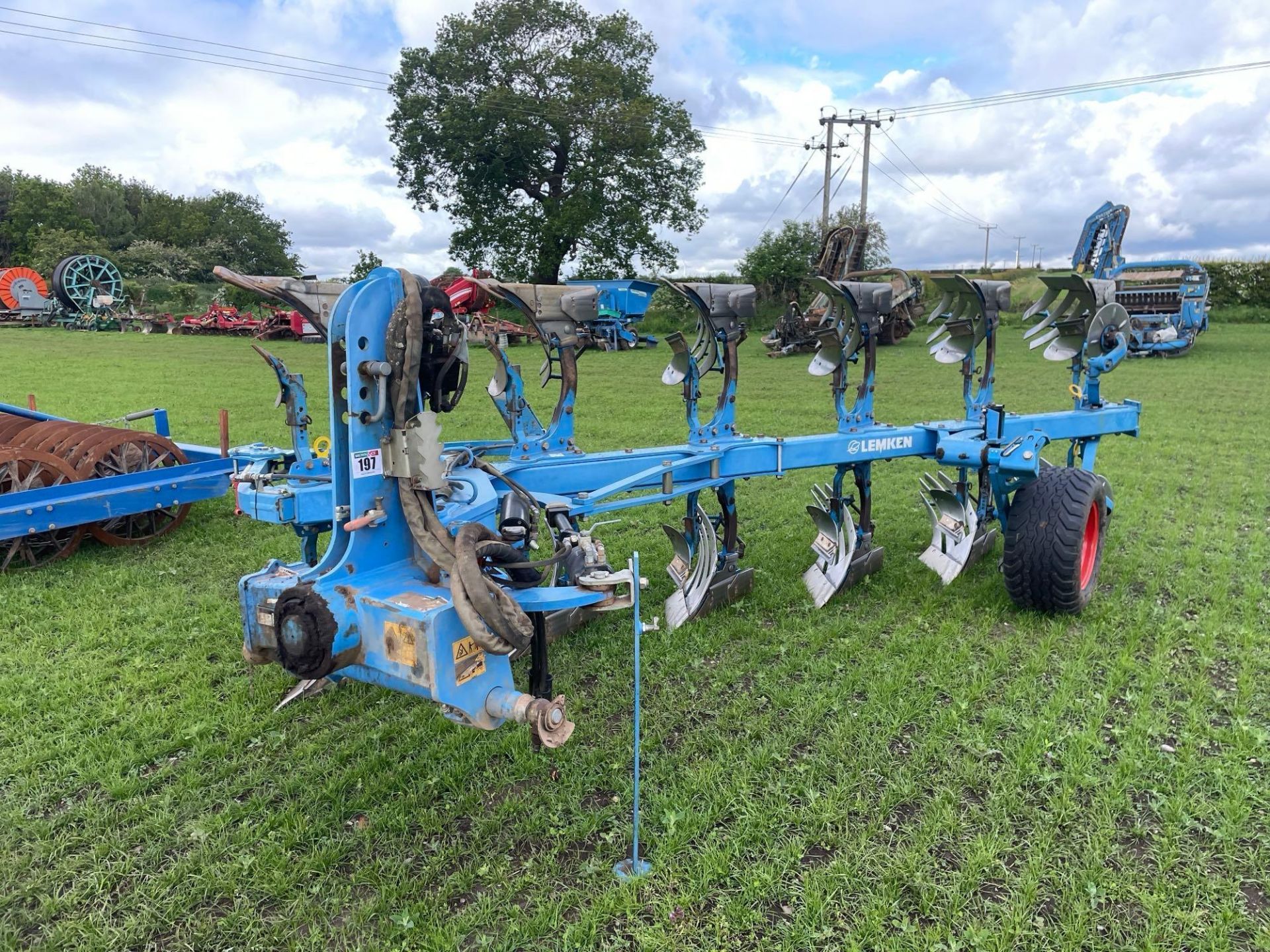 2020 Lemken Juwel 8 6 furrow reversible plough, on-land, slatted mouldboards with skimmers, and pres - Image 34 of 42