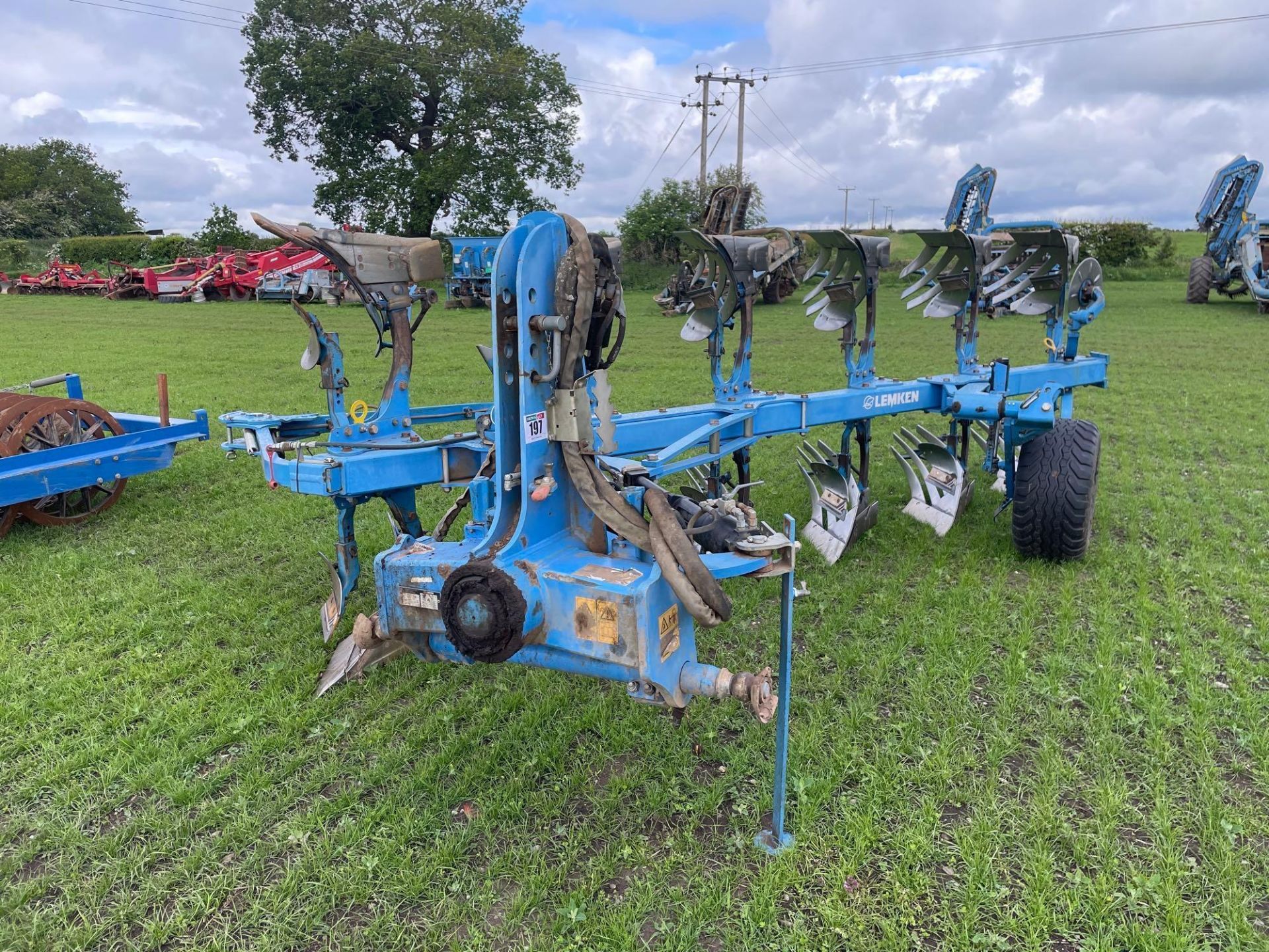 2020 Lemken Juwel 8 6 furrow reversible plough, on-land, slatted mouldboards with skimmers, and pres