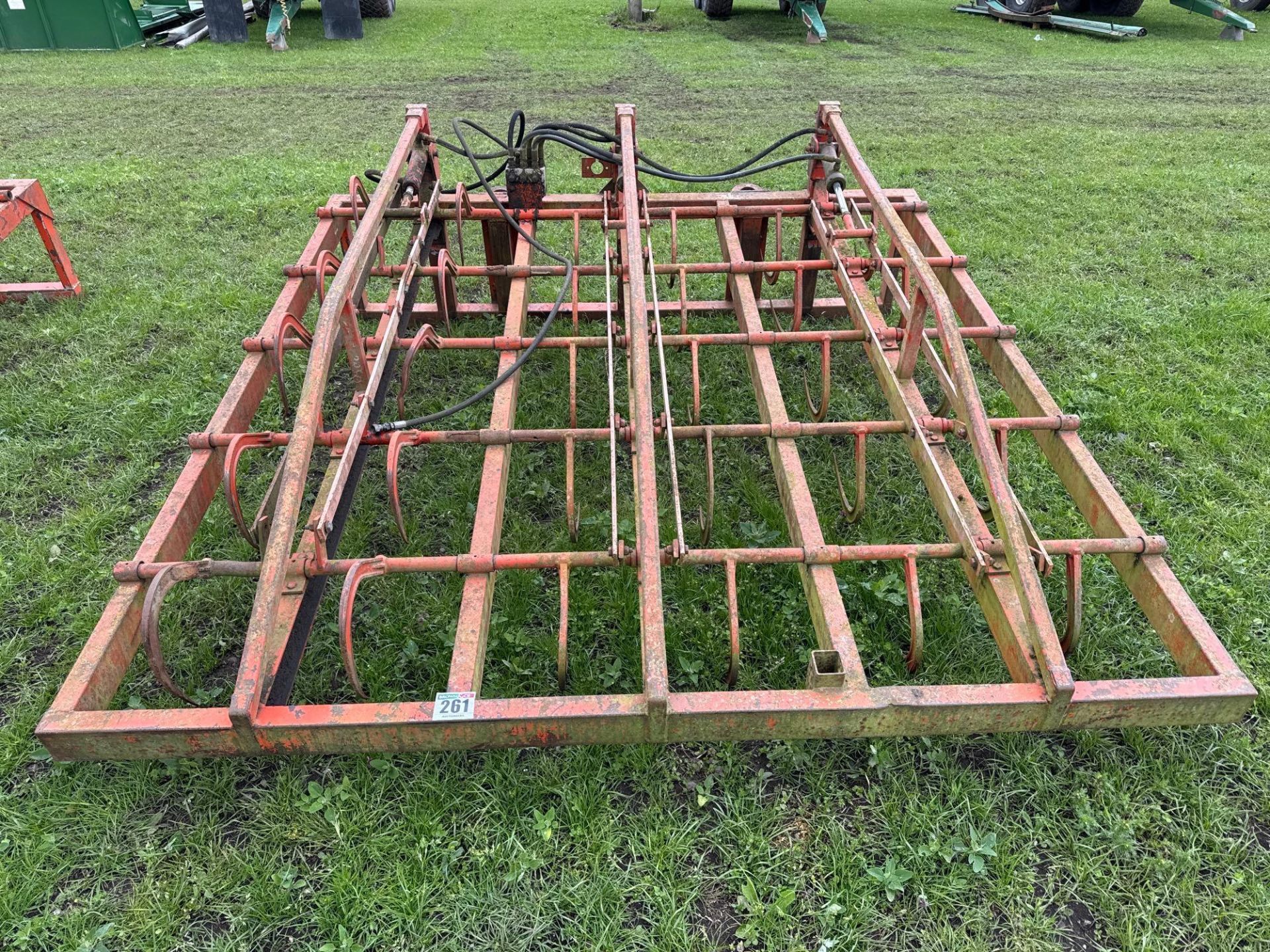 Browns twin bale grab with pin and cone attachments - Image 11 of 11