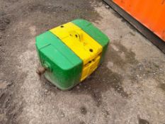 John Deere 900kg weight block