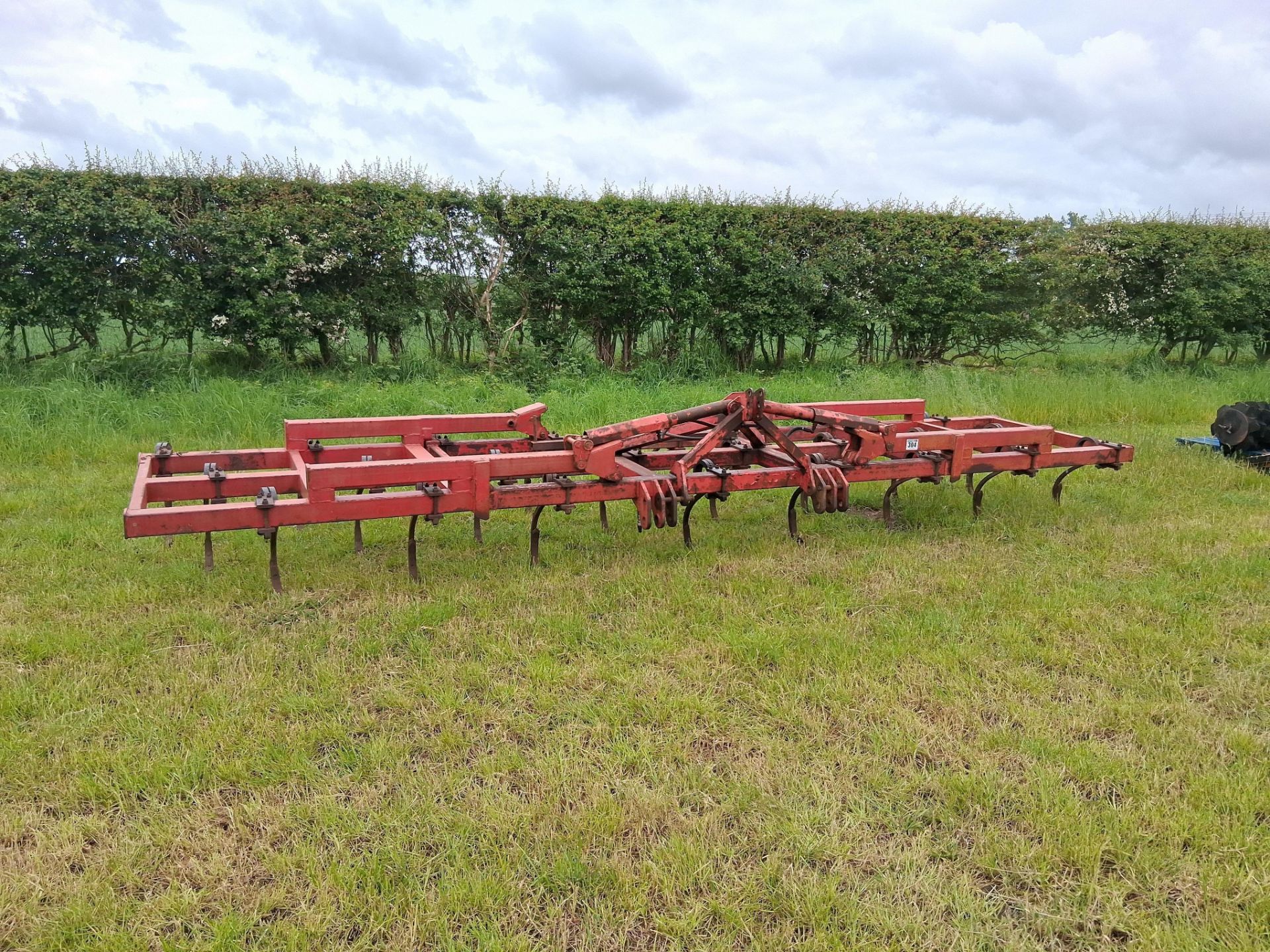 Massey Ferguson 23 springtine cultivator, hydraulic folding - Image 3 of 10
