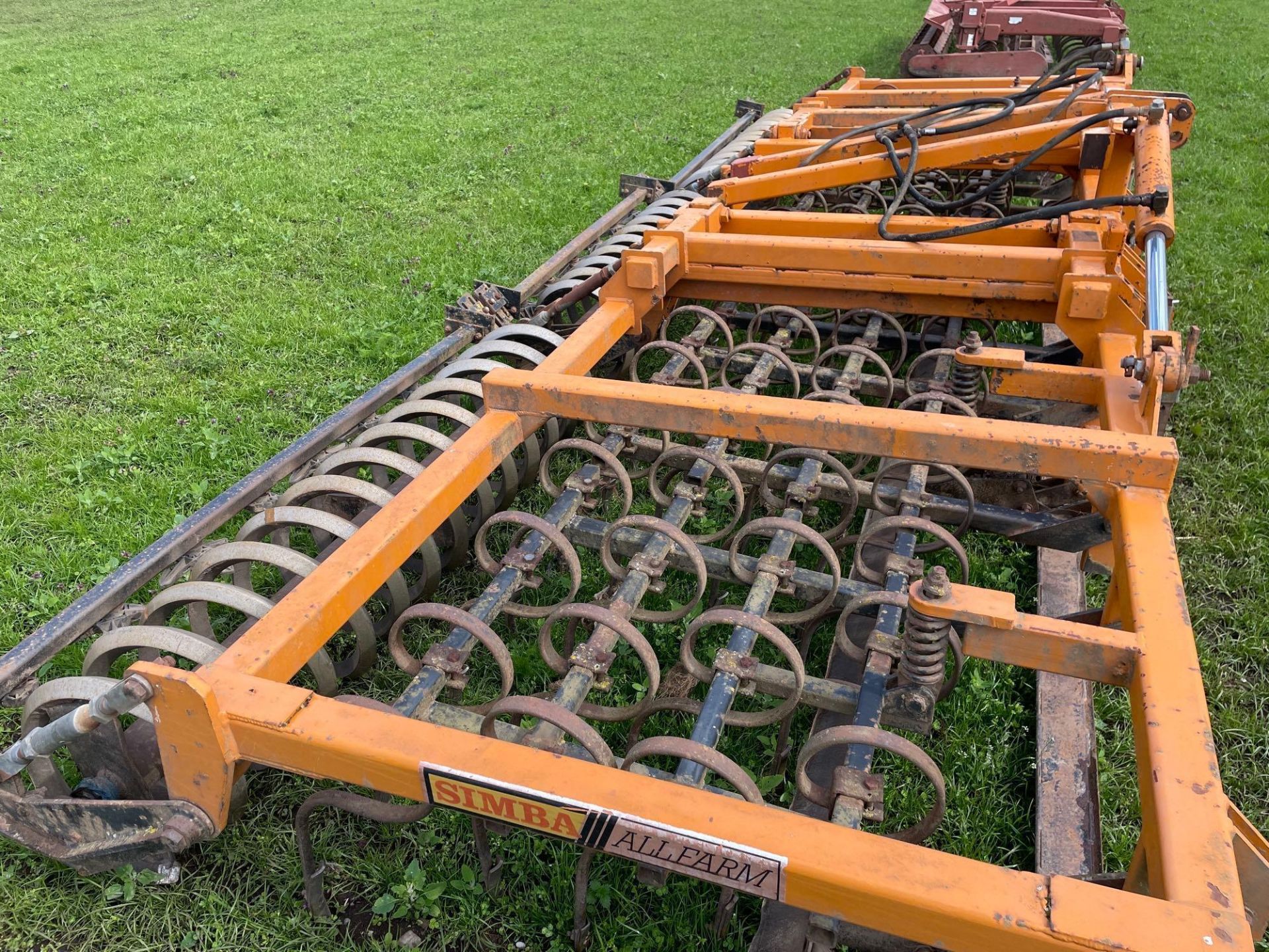 Simba Allfarm 6m spring tine cultivator, wheel track eradicators, front levelling boards, spiral rol - Image 21 of 21