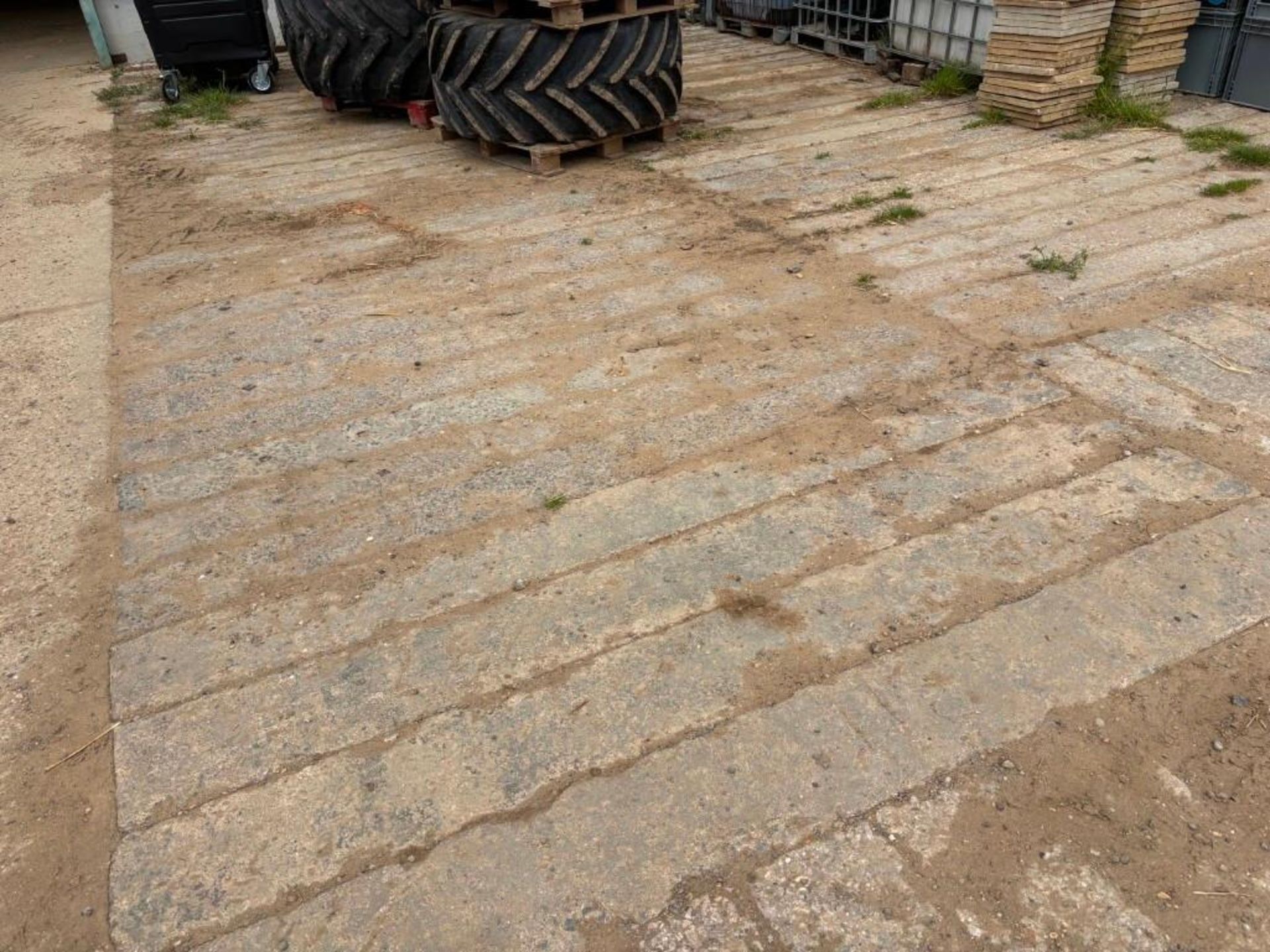 100No. Grade 4 Concrete Sleepers - (Norfolk) - Image 2 of 3