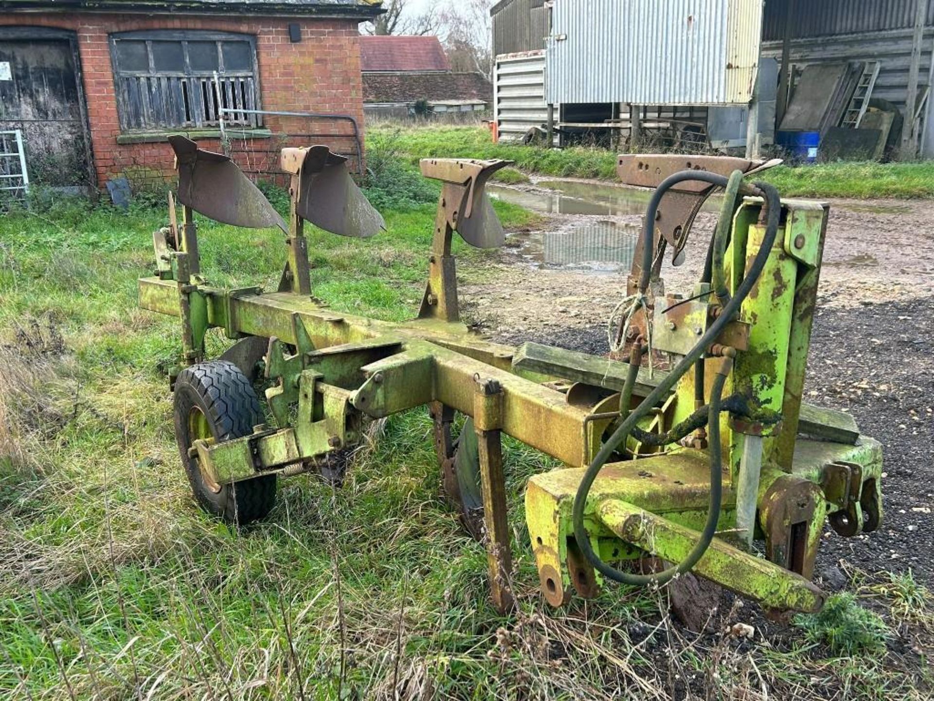 Dowdeswell DP7 4 Furrow Plough - (Lincolnshire) - Image 6 of 7