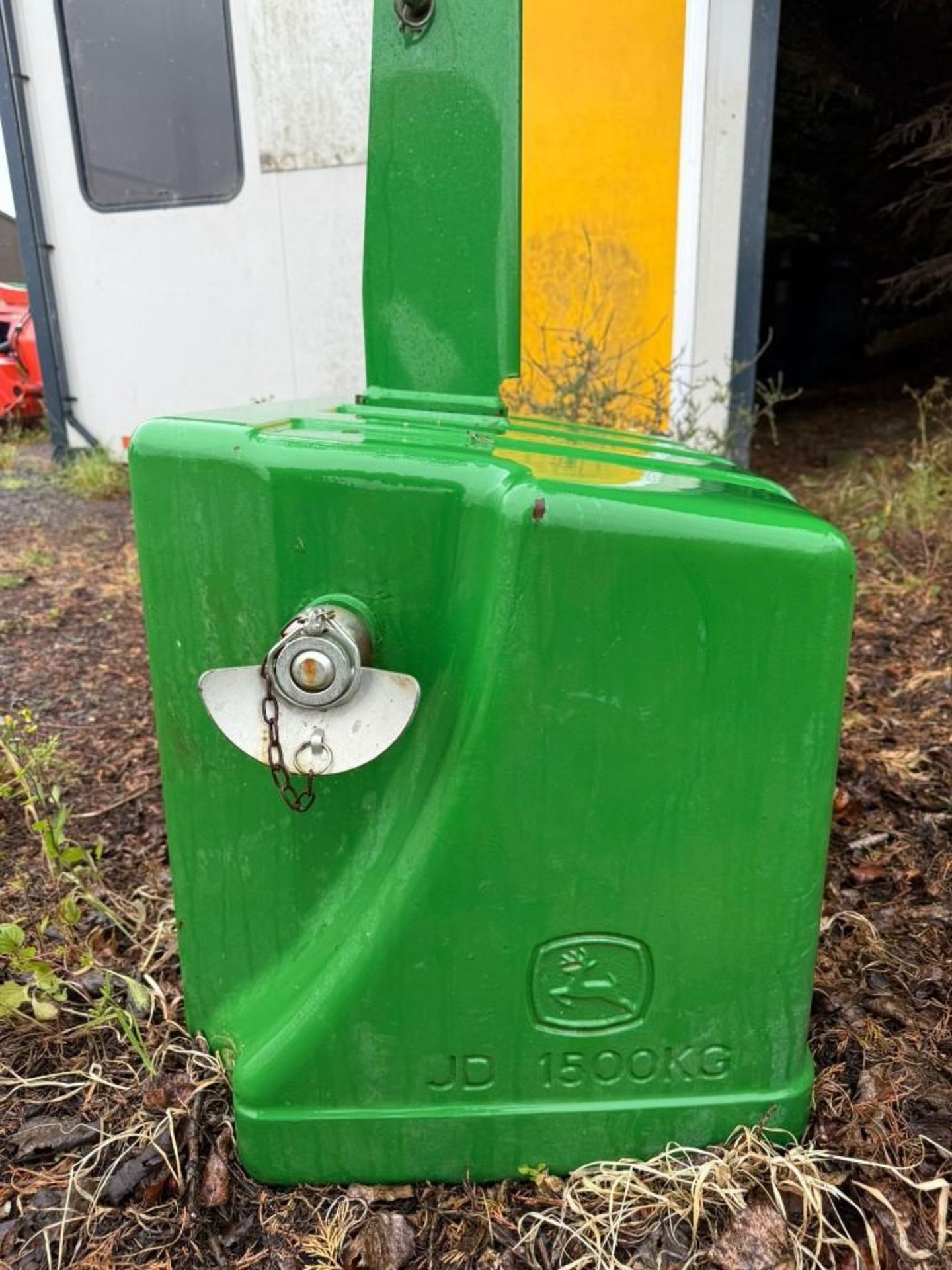 John Deere 1,500kg Front Weight - (Norfolk) - Image 4 of 4