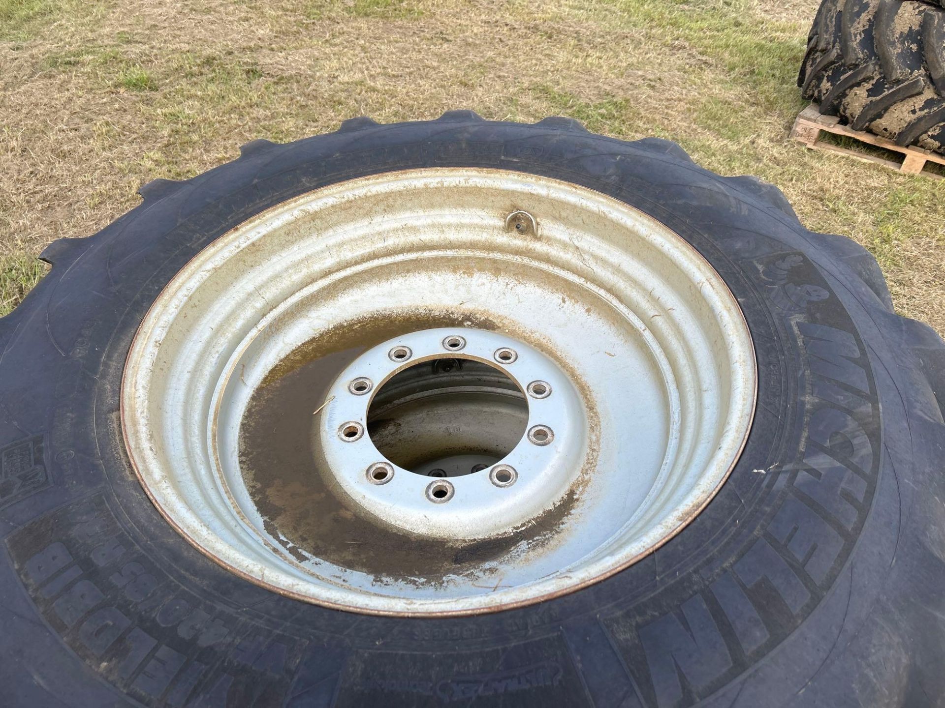 Set Michelin 420/65R34 wheels and tyres to suit Sands sprayer - Image 4 of 4