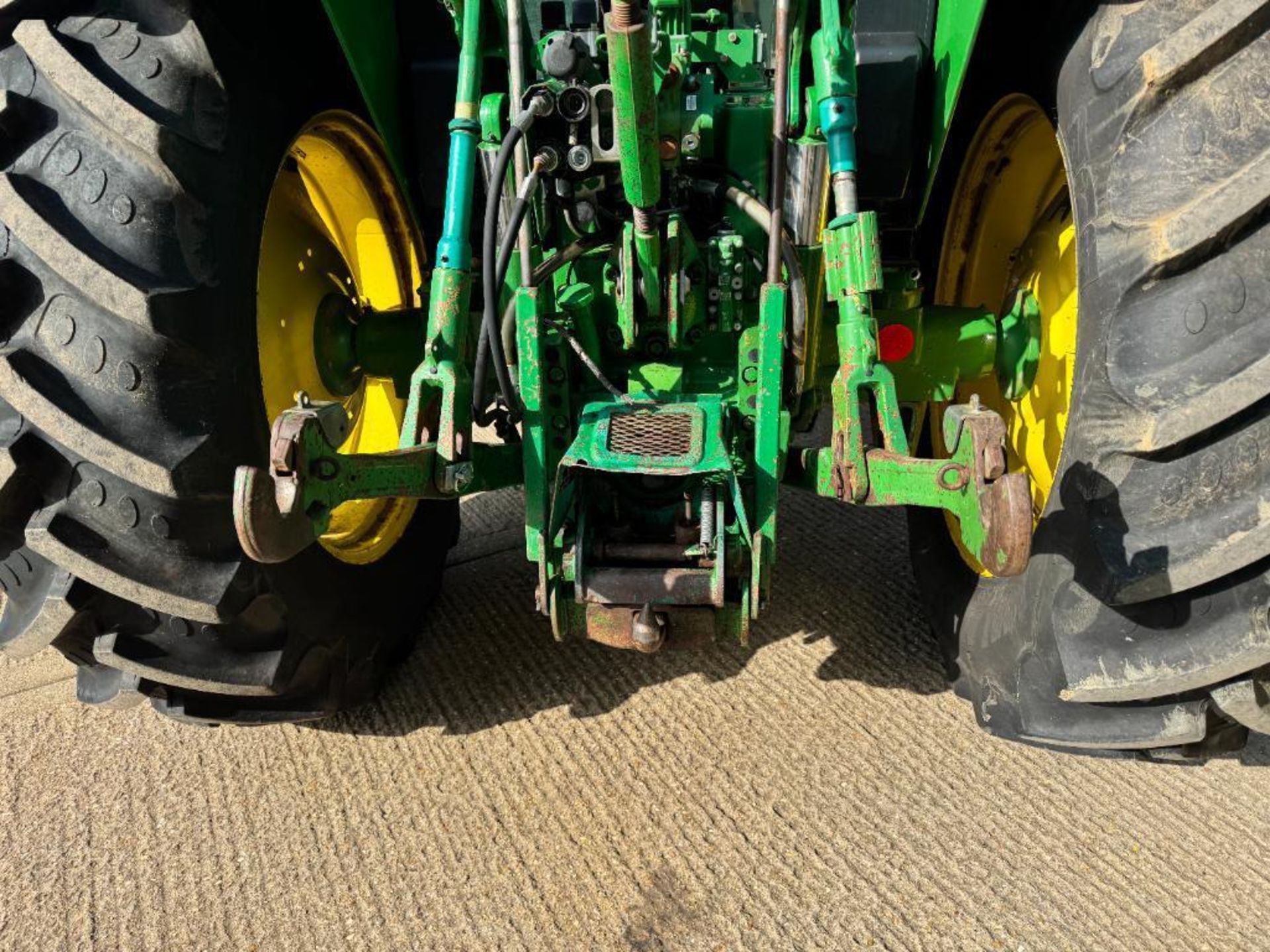 1993 John Deere 6400 40kph PowerQuad 4wd tractor with 2 manual spools, 16No 50kg front wafer weights - Image 14 of 24