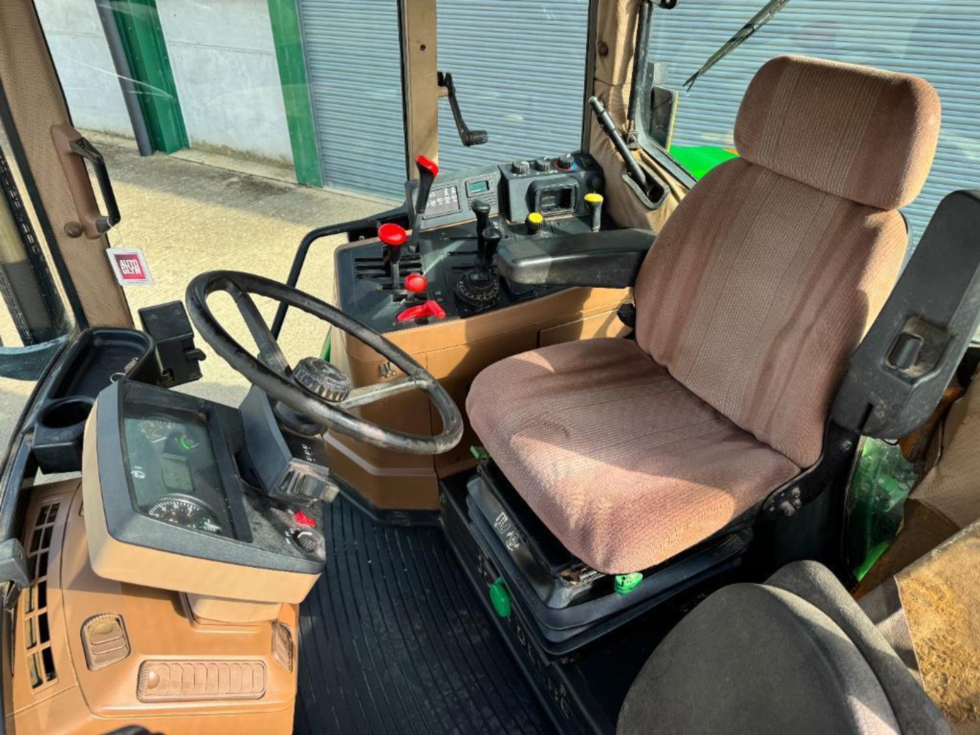 1993 John Deere 6400 40kph PowerQuad 4wd tractor with 2 manual spools, 16No 50kg front wafer weights - Image 19 of 24