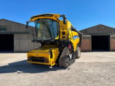 2019 New Holland CR8.90 Revelation twin rotor combine harvester with Intelliview 4 monitor, straw ch