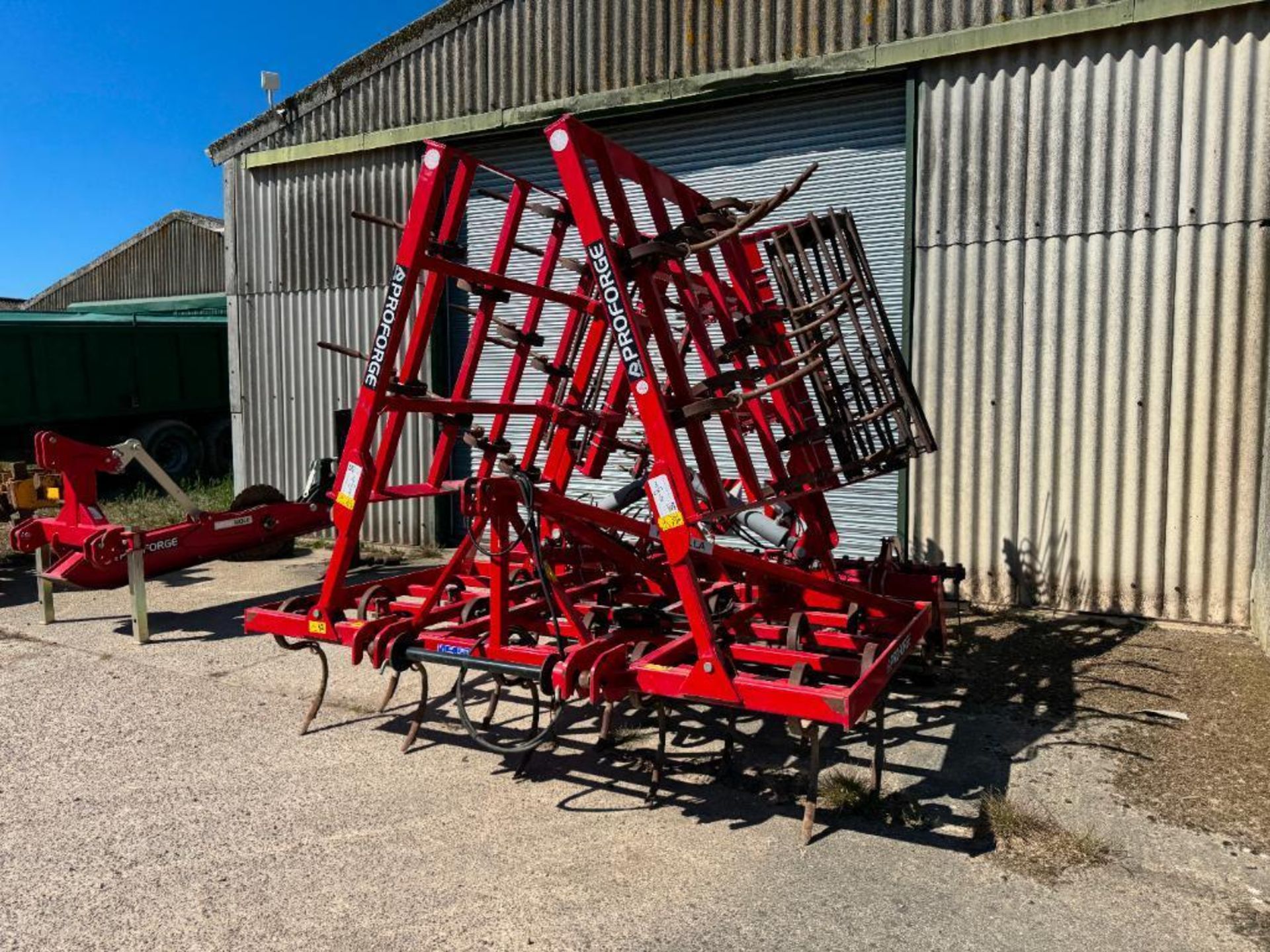 2019 Proforge Maxtilla 6m hydraulic folding spring tine cultivator with rear crumbler and following - Image 3 of 13